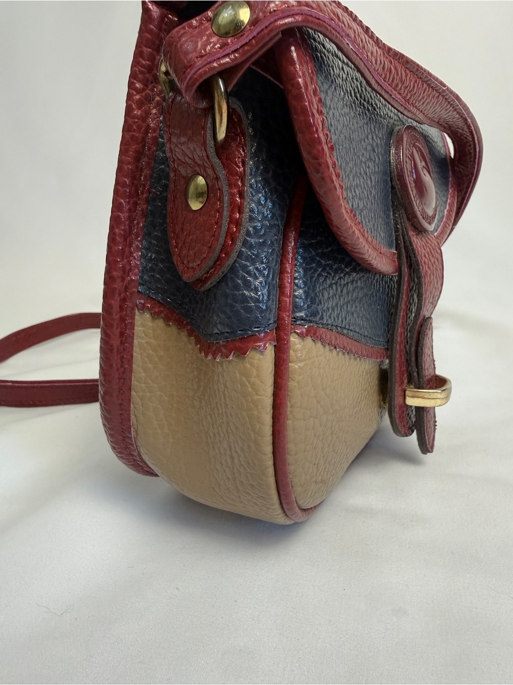 Dooney and Bourke Teton Vintage saddle bag RARE - Picture 5 of 9